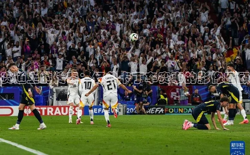 赛道上的传奇：经典卡丁车赛事的影像回顾